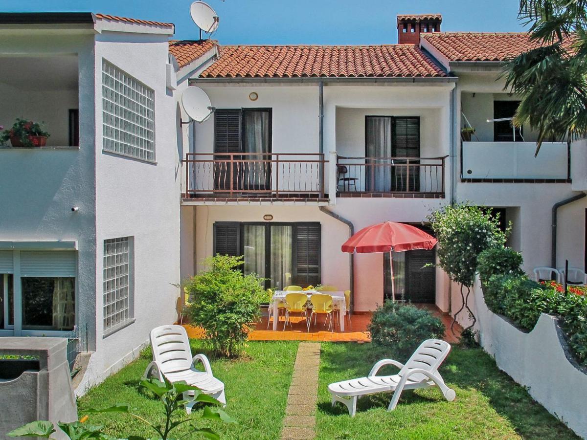 Holiday Home Ruzic - Prc200 By Interhome Πόρετς Εξωτερικό φωτογραφία